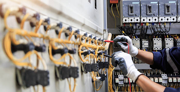 Professional Electrician technician working in Five Points, OH